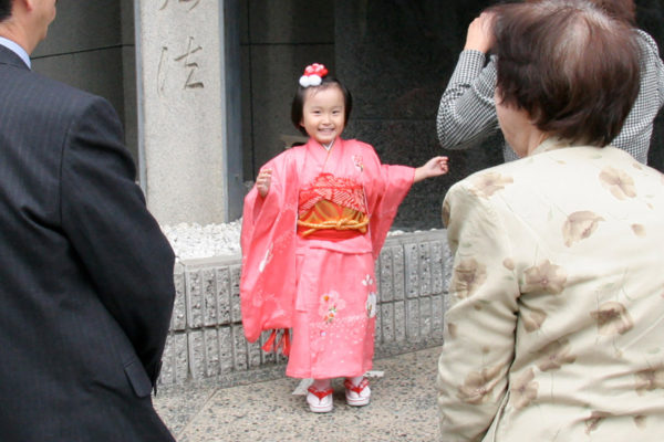Shichi-Go-San Seicho Orei Sankei—Buddhist service to cerebrate children’s growth and pray for their happy future